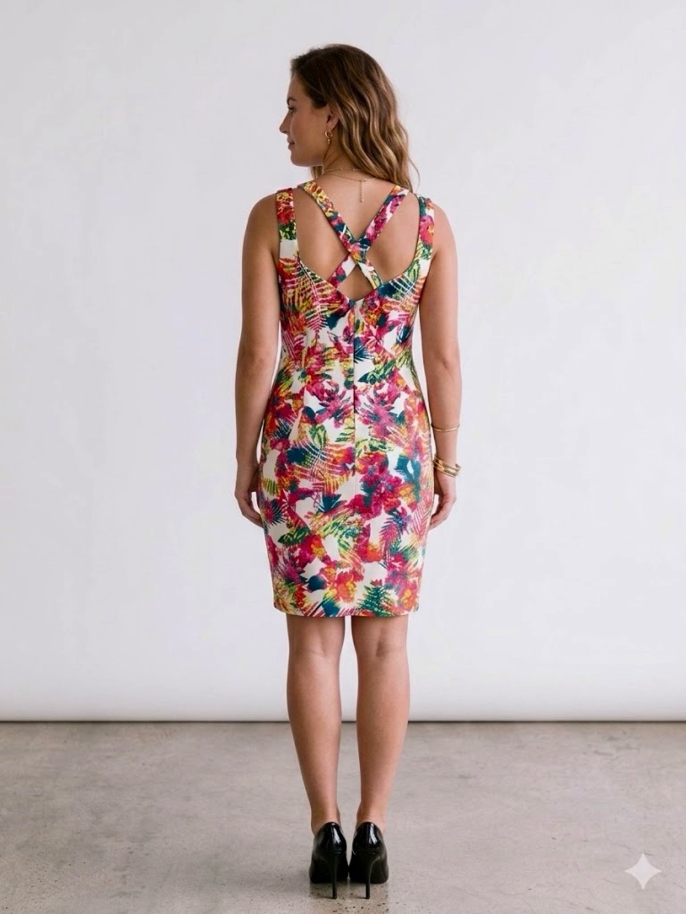 GUESS Tropical Floral Cross-Back Bodycon Dress V-Neck US 10 ✨EUC - Picture 2 of 16
